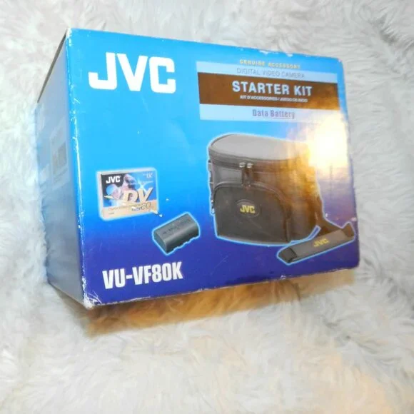 JVC STARTER KIT JVC VU-VF80K CARRY CASE, STRAP, BATTERY PACK, Mini DV tape - Picture 7 of 16